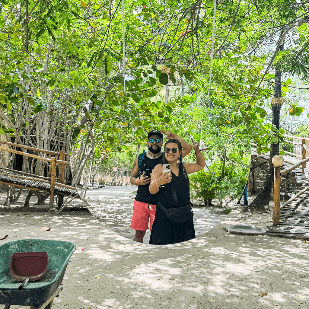 Danni y Mike en una escapada tropical entre la naturaleza